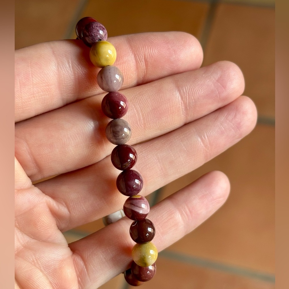 Australian Mookaite Jasper Beaded Stretch Bracelet – Natural Earth Tones